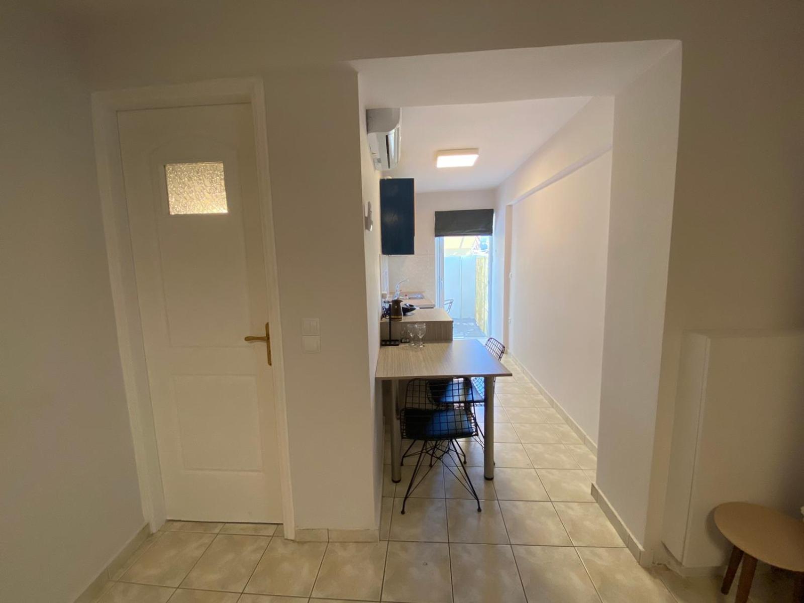 Orama Rooms 2 Каламата Экстерьер фото